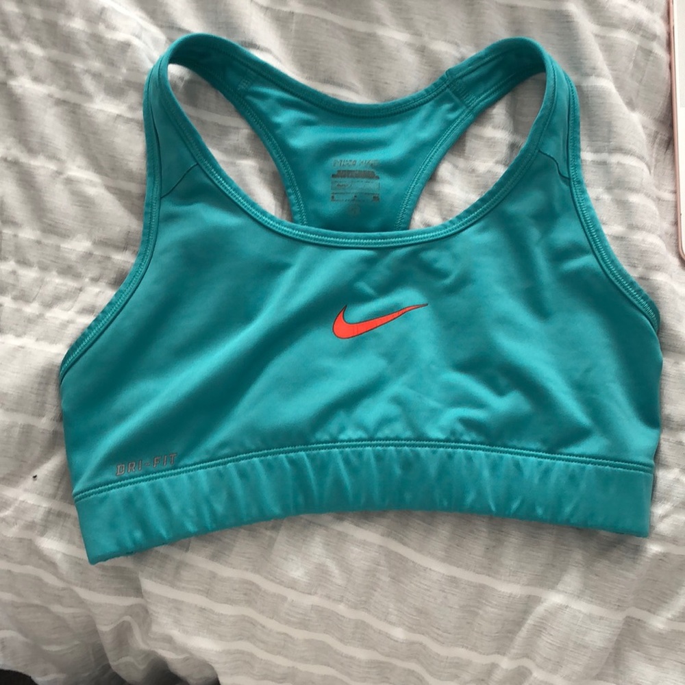Dry fit Nike sports bra